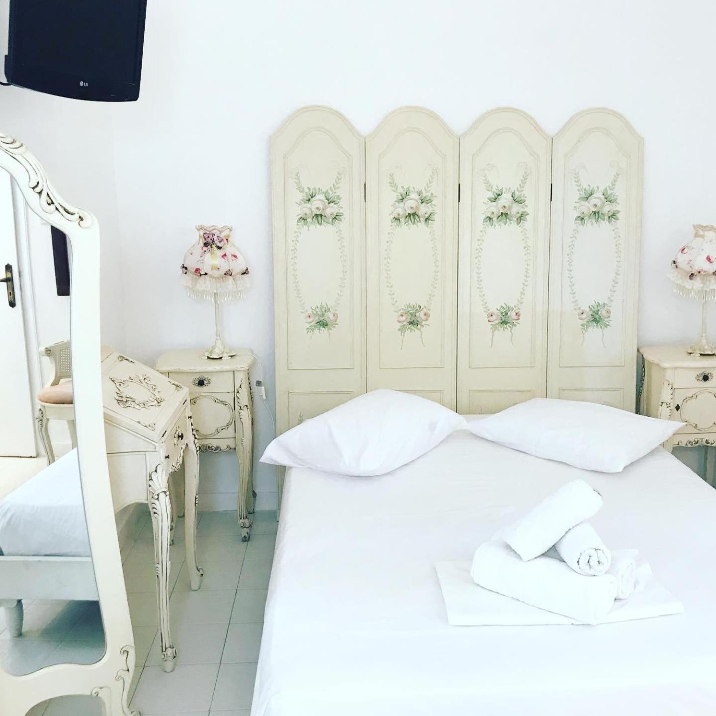 Albatross Hotell Livadi  Rum bild