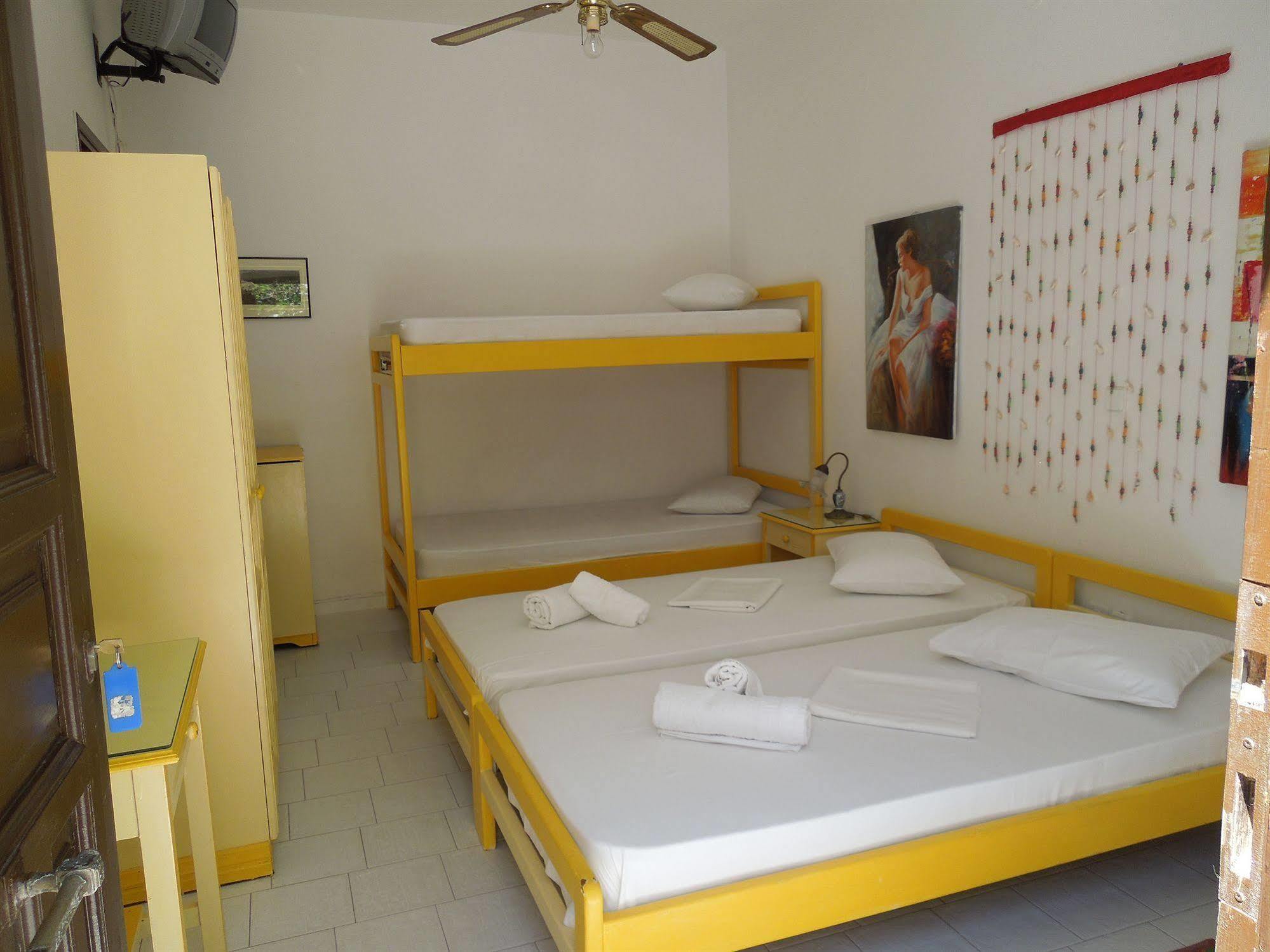 Albatross Hotell Livadi  Rum bild